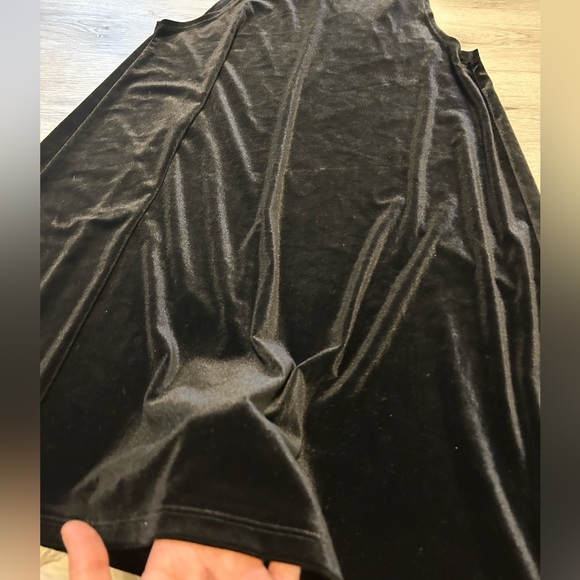 Little Black Velvet Dress Large - Picture 2 of 3